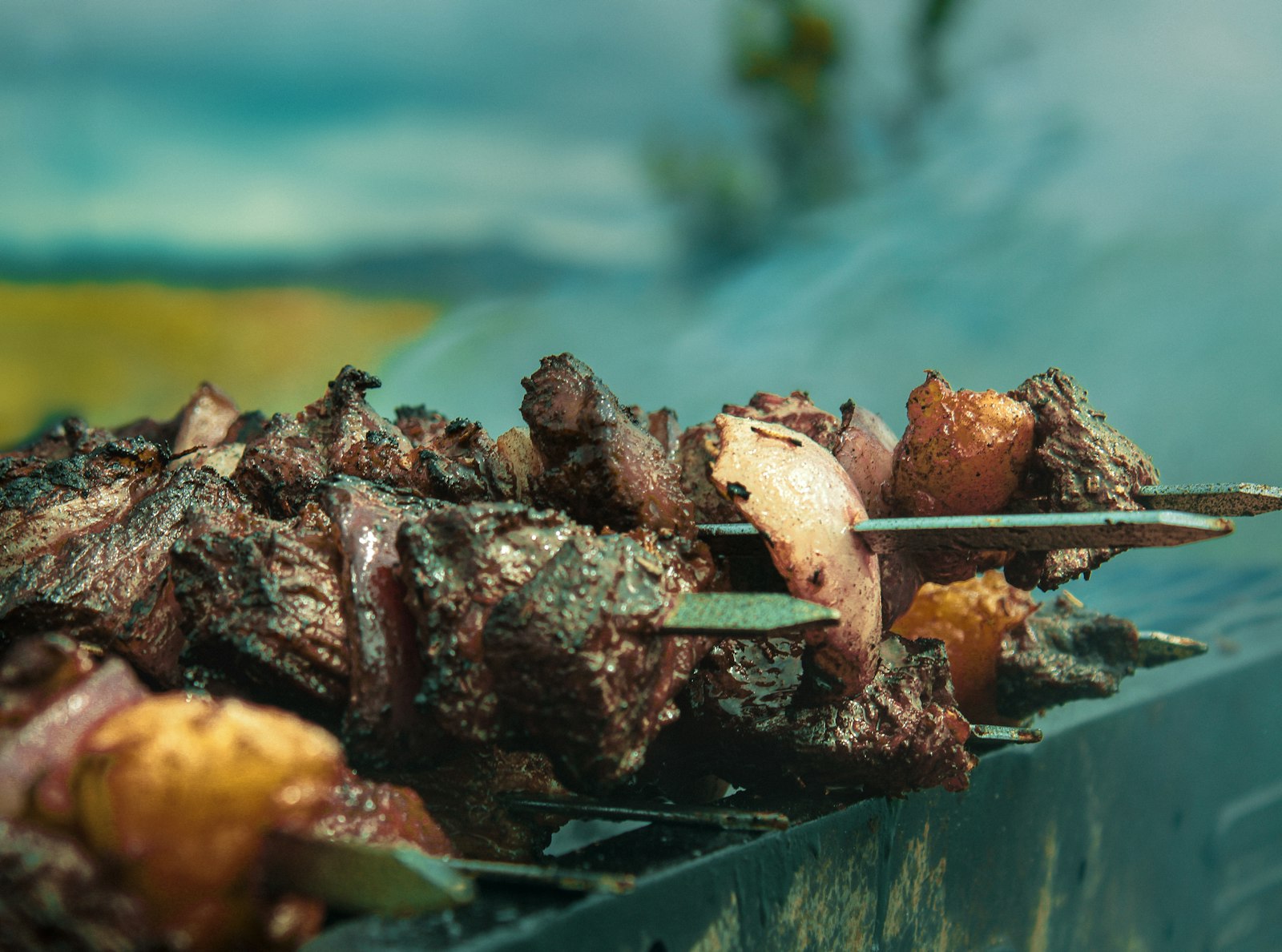How many calories are in shashlik — pork, chicken, lamb, beef